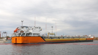 Навигация-2021: на Саратовском НПЗ отгружены первые танкеры