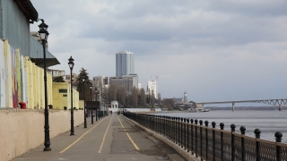 Саратовцев ждет облачная среда с дождем и ветром