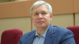 Сергей Курихин обвинил думскую оппозицию в огульной критике президента России