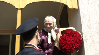У дома "Бранденбургской Мадонны" прошел военный парад