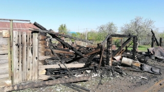 По вызову в Курдюме работали три пожарных расчета