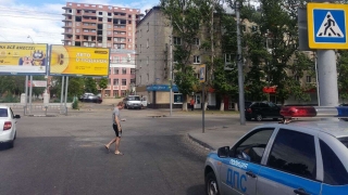 В центре Саратова "встретились" две женщины за рулем. Одна попала в больницу