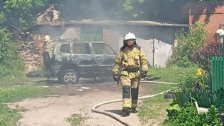 В центре Саратова в сгоревшей машине найден труп водителя