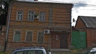 В центре Саратова снесут еще два аварийных дома