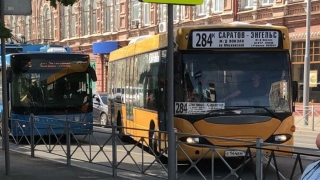 Очевидец: агрессивный водитель автобуса блокировал движение на Московской
