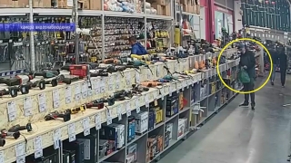 Житель Энгельса воровал инструменты в строймагазине Саратова. Видео