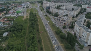 Репортаж. Когда на оживленных магистралях Саратова появятся дороги-дублеры?