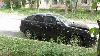 В Ленинском районе автомеханик уехал "по делам" на машине клиента и разбил ее