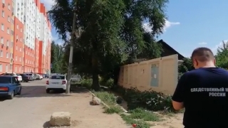 В Энгельсе нашли новорожденного в мусорном баке