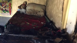 Энгельсские пожарные нашли под диваном 7-летнего мальчика без сознания