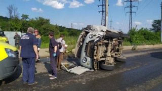 На Азина перевернулась "буханка". Водитель в больнице