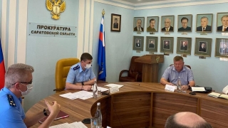 Состояние городского хозяйства. Прокурор области объявил предостережение мэру Саратова