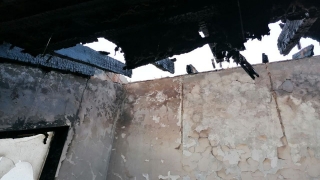 Молния попала в крышу дома. Работали два пожарных расчета