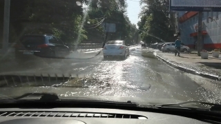 Дорога на Большой Горной оказалась под водой