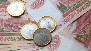 Зарплатное неравенство: доходы работающих саратовцев различаются в 8,5 раз