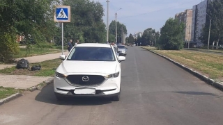Водитель "Мазды" сбил женщину на пешеходном переходе
