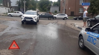 На Соколовой "десятка" догнала "Тойоту". 16-летняя девочка в больнице
