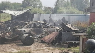 Саратовец получил ожоги во время тушения загоревшейся в гараже иномарки
