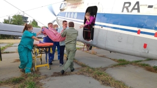 Борт санавиации с выжившей в ДТП трехлетней девочкой вылетел в Екатеринбург