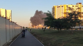 Саратовцы наблюдают столб черного дыма в Солнечном-2