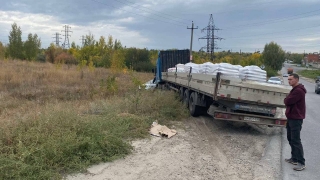 В ДТП с фурой пострадал пожилой водитель
