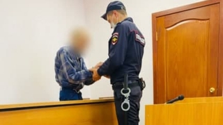 Спали с открытой дверью и не заметили вора. Его нашли по отпечаткам пальцев