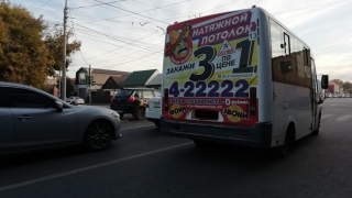 На Танкистов водитель маршрутки уронил пассажирку