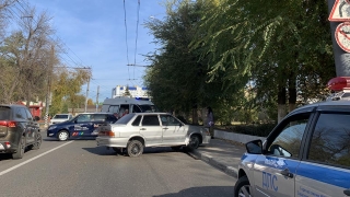 В Энгельсе не разъехались две дамы