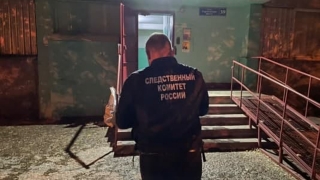 На ночном пожаре в девятиэтажке один человек погиб, второй найден без сознания