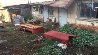 Пожарные спасли нетрезвого курильщика с горевшего матраса