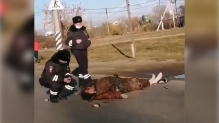 В Энгельсе 65-летний мужчина слетел со скутера