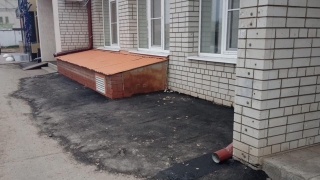 Энгельсские приставы заставили ТСЖ сделать ремонт