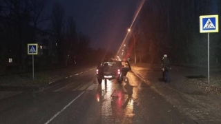 В Балакове "Ниссан" сбил пенсионера на пешеходном переходе