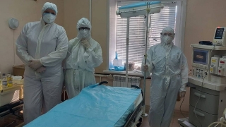 Балаковские травматологи в "красной зоне" прооперировали пострадавшего в ДТП