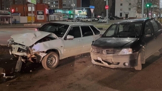 В ДТП на проблемном перекрестке Ленинского района пострадала девушка