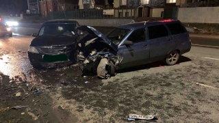 В тройном ДТП на выезде из Солнечного пострадали два человека
