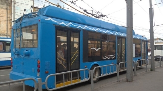 Пандемия. В Саратове не выходит на маршруты четверть автобусов и троллейбусов