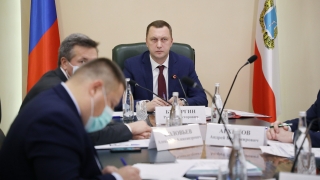 Бусаргин – областным чиновникам: "Времена, когда инвесторы бегали за вами, прошли"