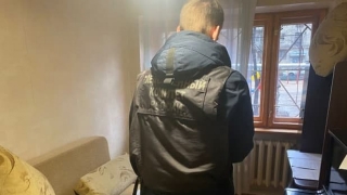 Труп саратовца со ссадинами на руках и ногах пролежал в квартире пять дней
