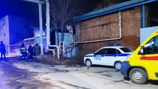 Мусор на Астраханской и в Энгельсе тушили по три пожарных расчета