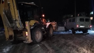 В столкновении с трактором пострадала пассажирка "буханки"