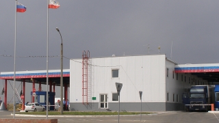 За год пограничникам в Озинках пытались дать взятки больше ста раз