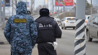 В Энгельсе у пяти должников арестовали автомобили