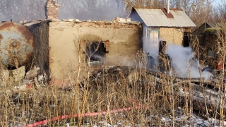В двух саратовских селах сгорели дома