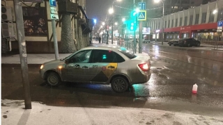 За вечер в Саратове легковушки сбили трех женщин