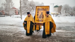 В энгельсский храм вернули восстановленную после кражи икону Николая Чудотворца