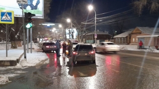 На Большой Горной женщина попала под колеса легковушки