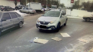 Под колеса иномарок попали пожилые жительницы Саратова