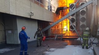 В Балакове горит трансформатор ГЭС