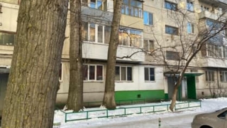На Беговой около дома прохожие увидели труп 81-летней женщины